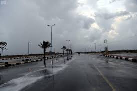 توقعات حالة الطقس في مصر اليوم معتدل إلى دافئ مع احتمالية ضئيلة لأمطار خفيفة